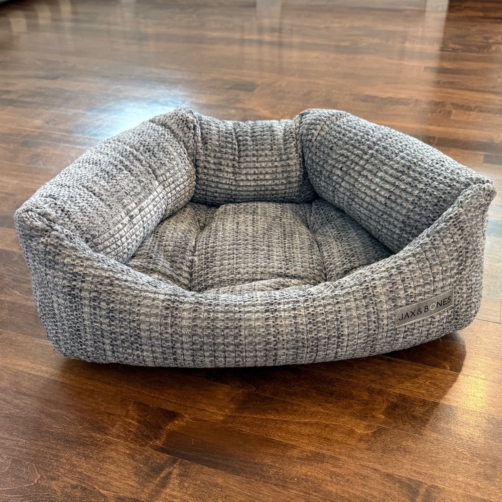 Jax & Bones Torino Napper Gray Dog Bed size small - Picture 1 of 2